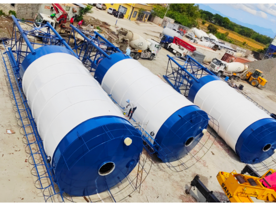 Cement silo